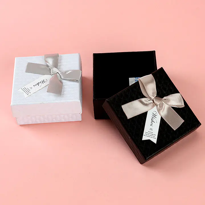 Bow-tie Gift Box - Master