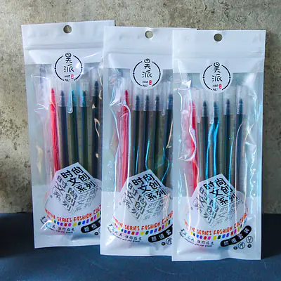 Red and Black Gel Pens (5-Pack) secondary image
